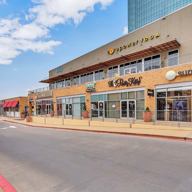 Luxury Loft Apartments Dallas The Lofts at Mockingbird Station