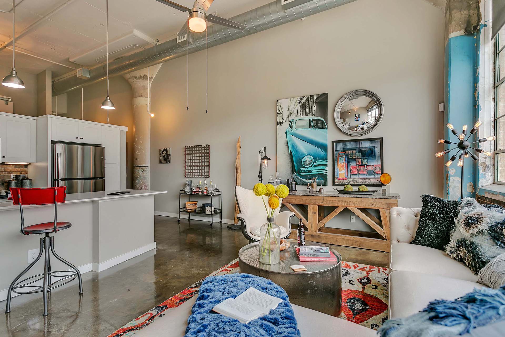 Luxury Loft Apartments Dallas The Lofts at Mockingbird Station