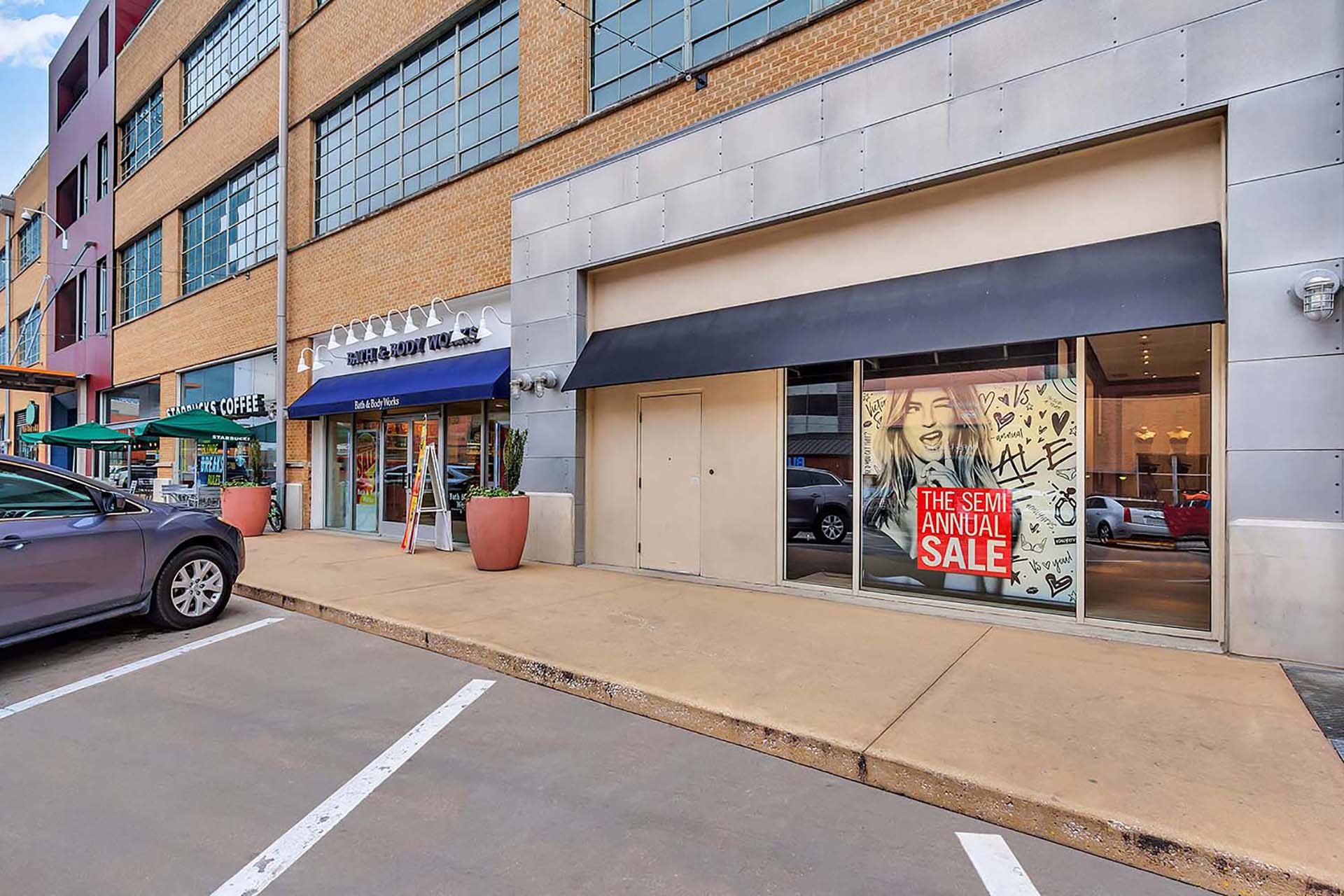Luxury Loft Apartments Dallas The Lofts at Mockingbird Station